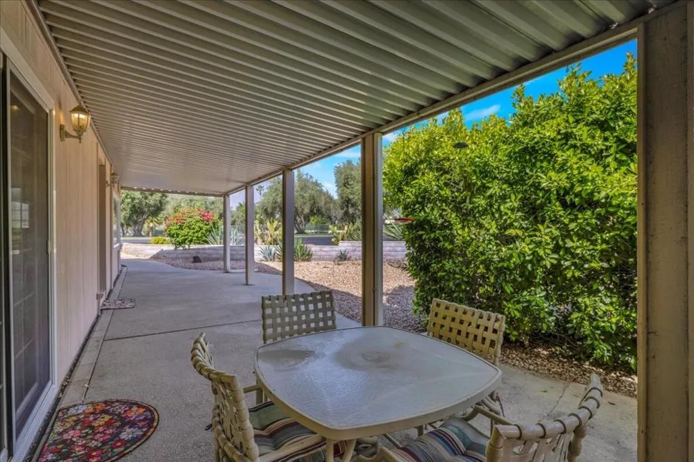 73450 Country Club Drive #18 Palm Desert, CA 92260