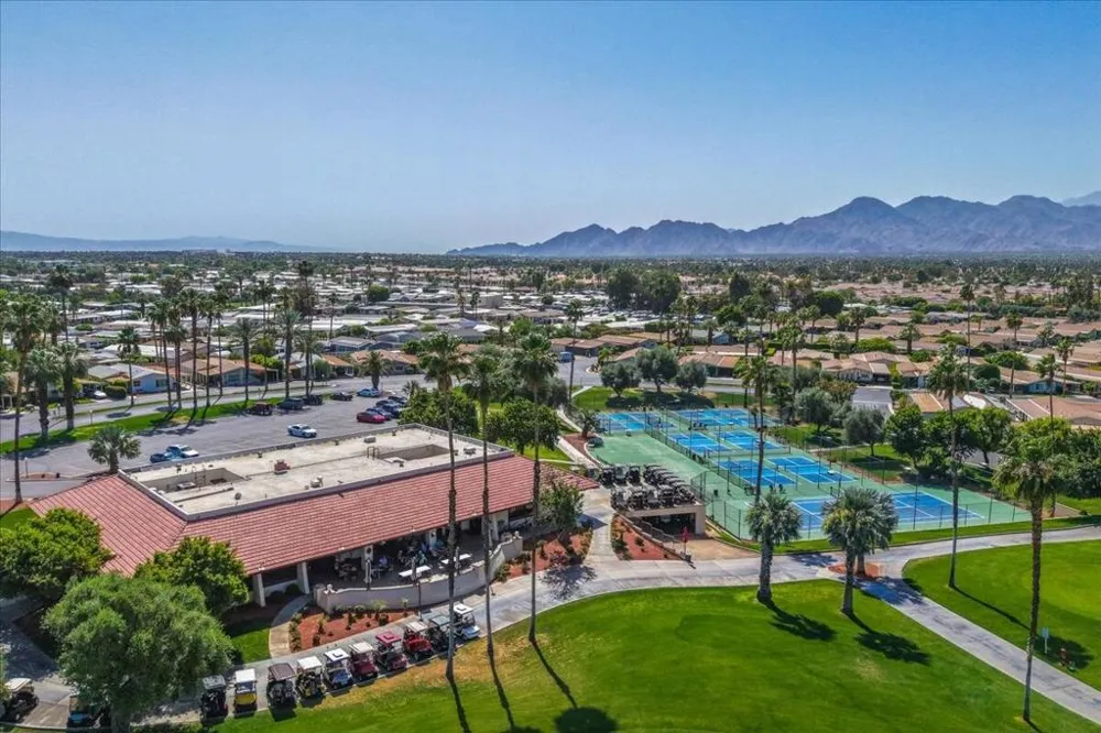 73450 Country Club Drive #18 Palm Desert, CA 92260