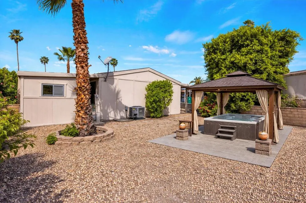 73450 Country Club Drive #18 Palm Desert, CA 92260