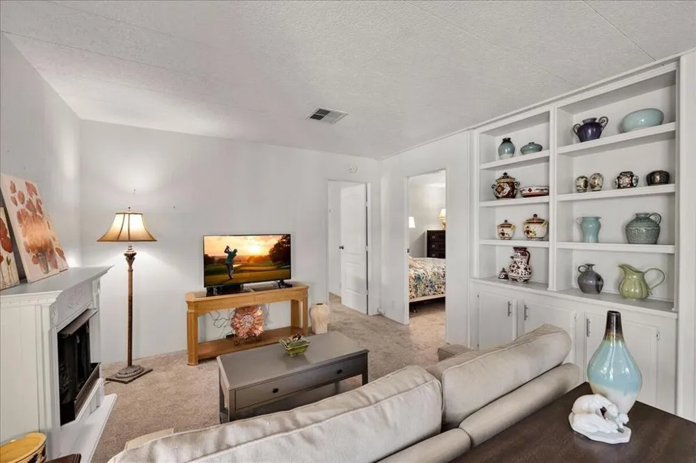 73450 Country Club Drive #18 Palm Desert, CA 92260
