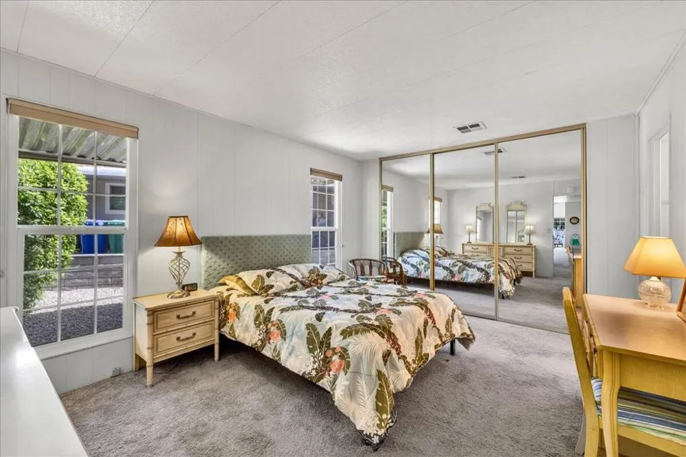 73450 Country Club Drive #18 Palm Desert, CA 92260
