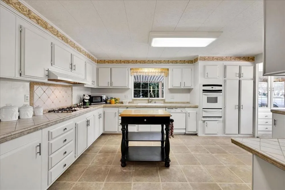 73450 Country Club Drive #18 Palm Desert, CA 92260