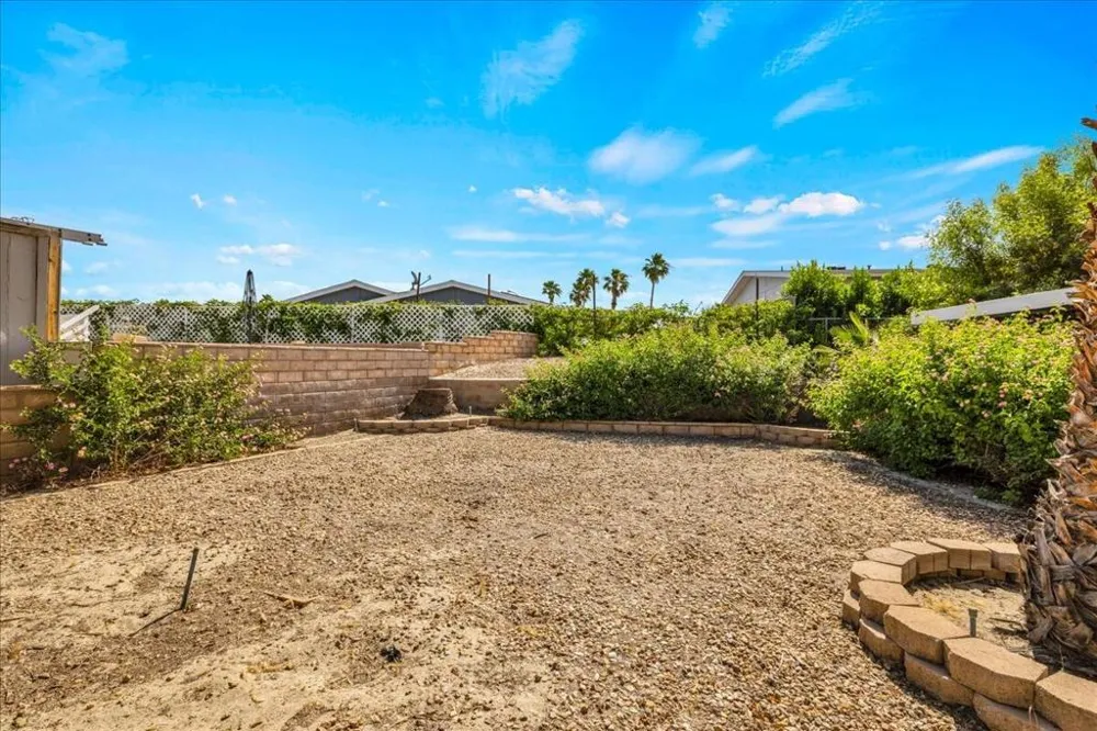 73450 Country Club Drive #18 Palm Desert, CA 92260