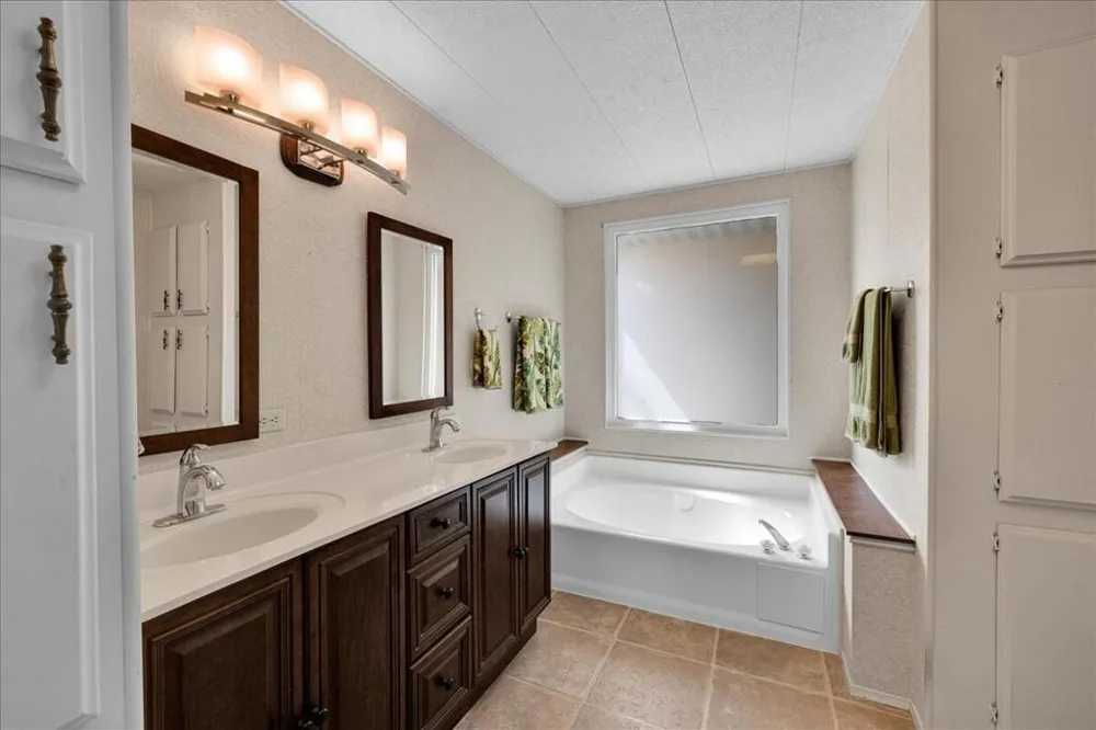 73450 Country Club Drive #18 Palm Desert, CA 92260