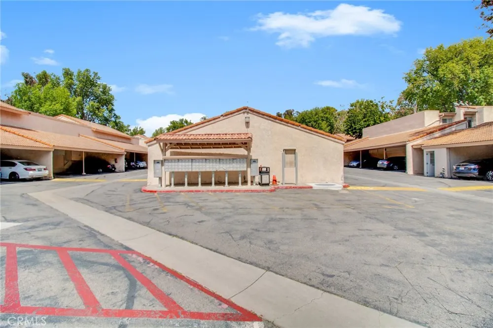 28947 Thousand Oaks Boulevard #238 Agoura Hills, CA 91301
