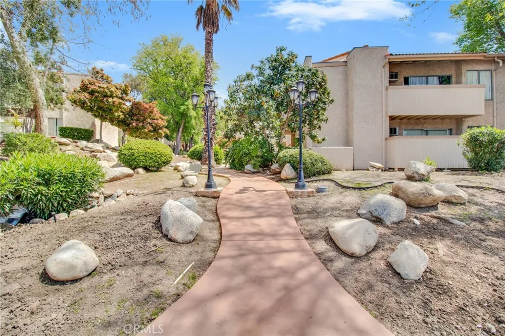 28947 Thousand Oaks Boulevard #238 Agoura Hills, CA 91301
