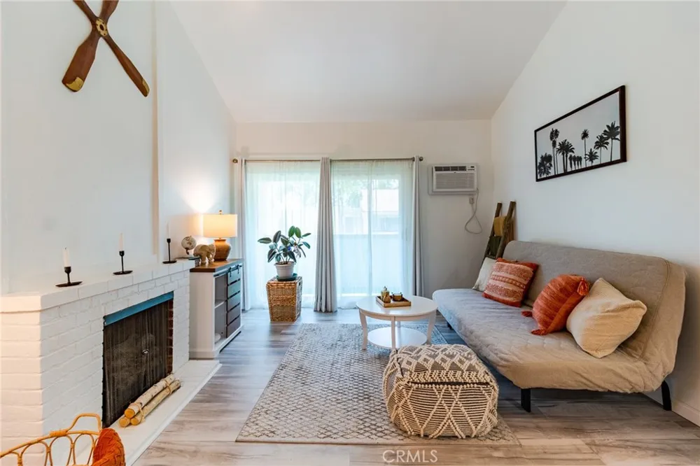 28947 Thousand Oaks Boulevard #238 Agoura Hills, CA 91301