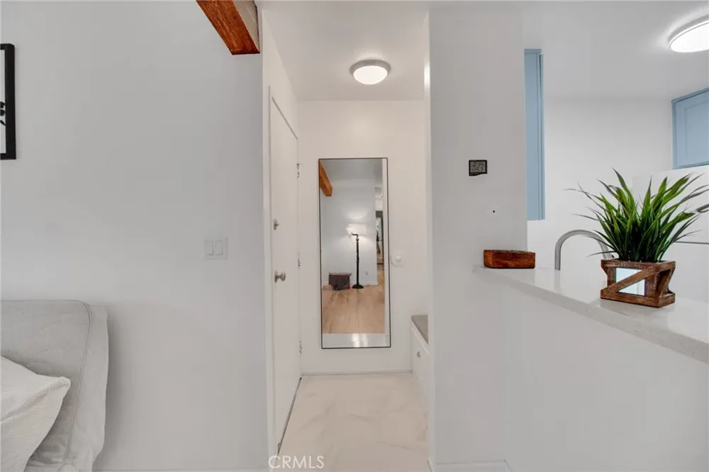 28947 Thousand Oaks Boulevard #238 Agoura Hills, CA 91301