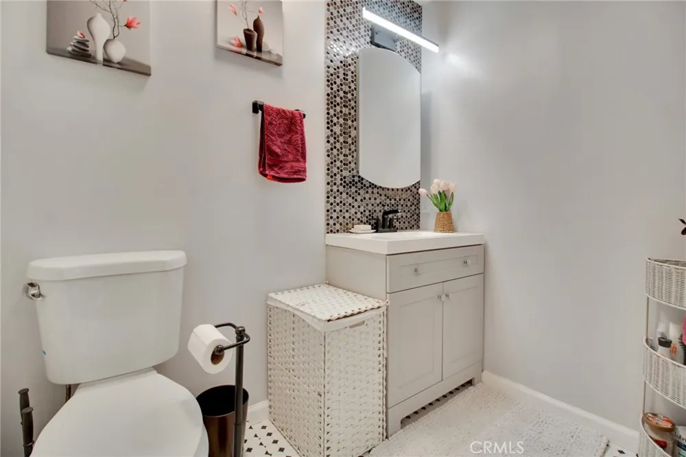 28947 Thousand Oaks Boulevard #238 Agoura Hills, CA 91301