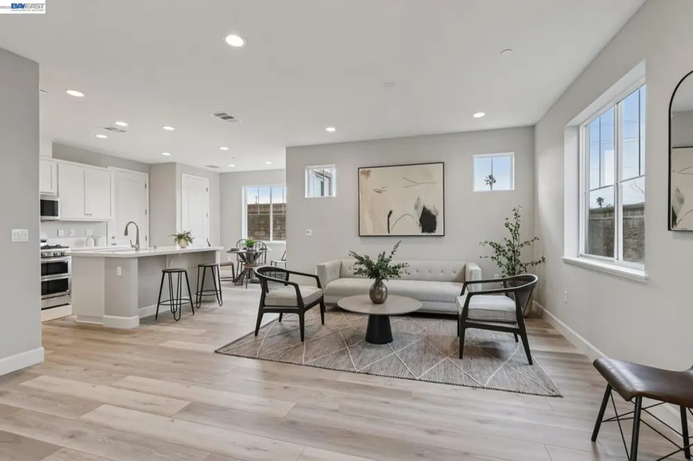 208 Mindy Way Pittsburg, CA 94565