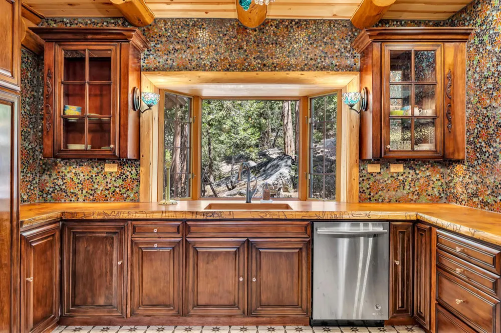 52381 Laurel Trail Idyllwild, CA 92549