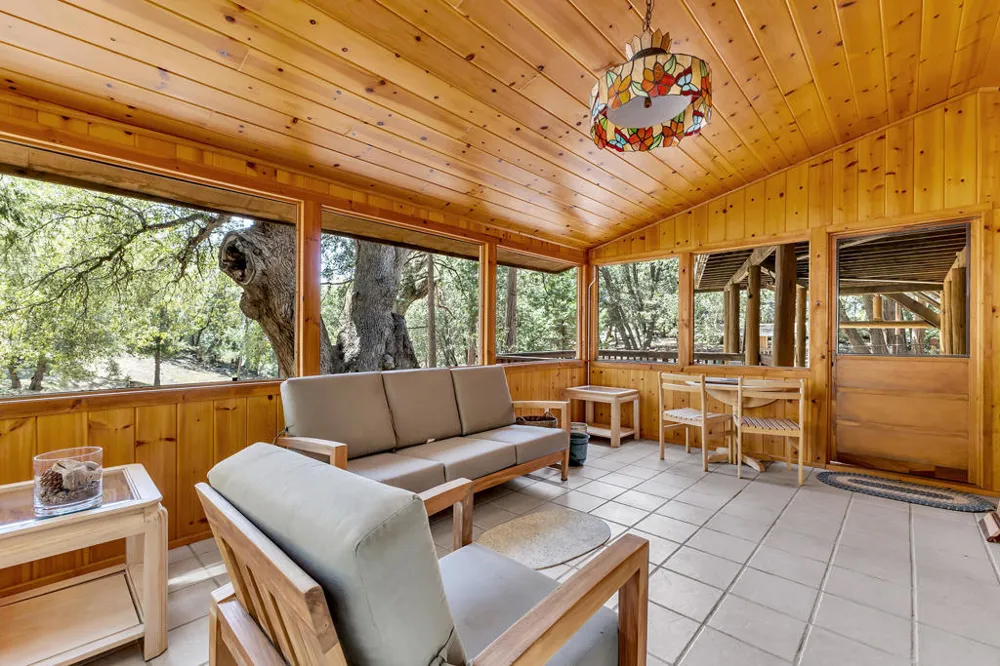 52381 Laurel Trail Idyllwild, CA 92549