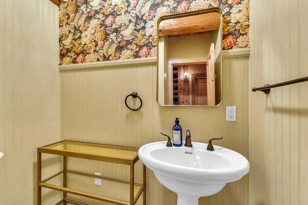 52381 Laurel Trail Idyllwild, CA 92549