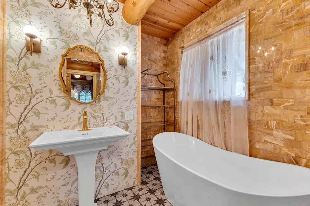 52381 Laurel Trail Idyllwild, CA 92549