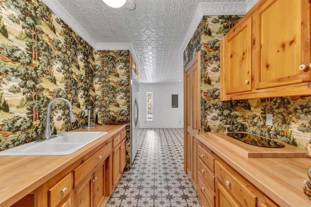 52381 Laurel Trail Idyllwild, CA 92549