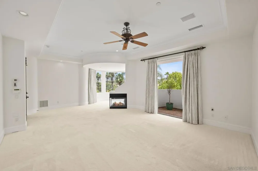 6319 Via Naranjal Rancho Santa Fe, CA 92067