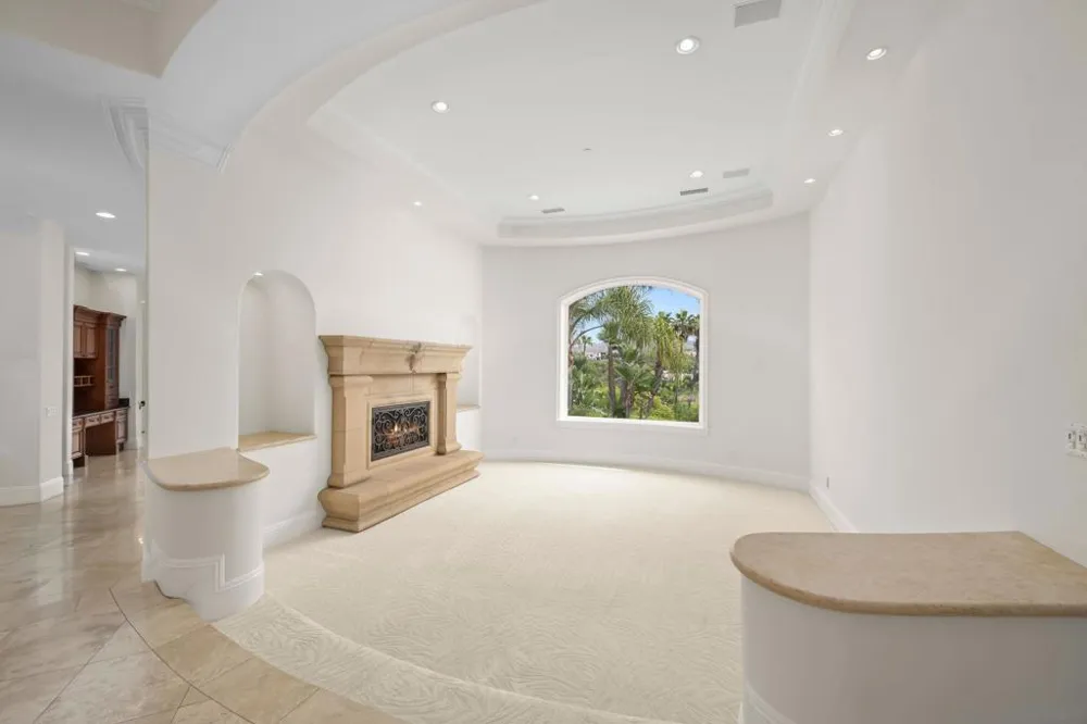 6319 Via Naranjal Rancho Santa Fe, CA 92067