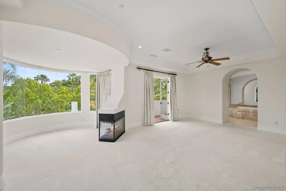6319 Via Naranjal Rancho Santa Fe, CA 92067