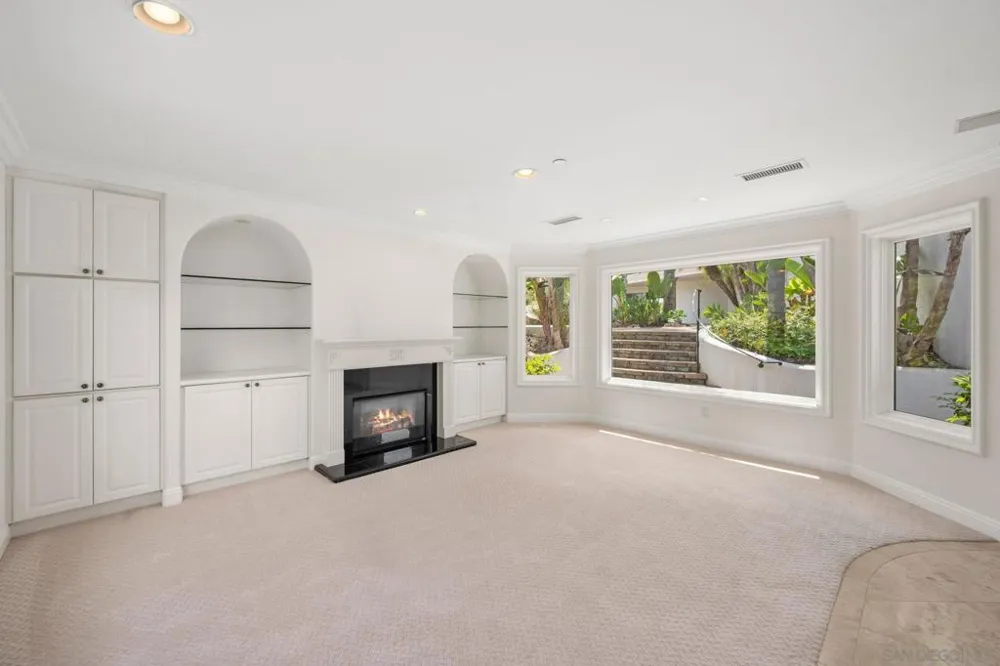 6319 Via Naranjal Rancho Santa Fe, CA 92067