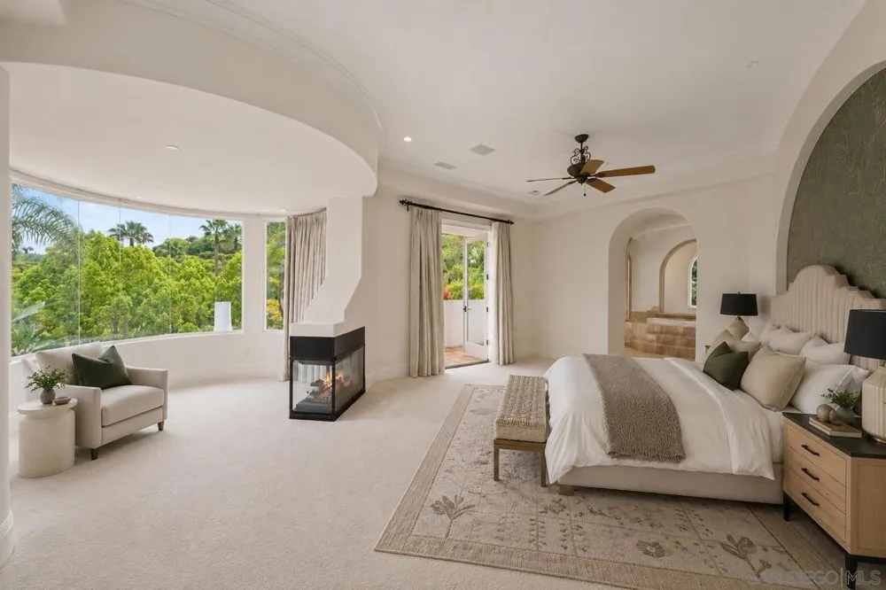 6319 Via Naranjal Rancho Santa Fe, CA 92067