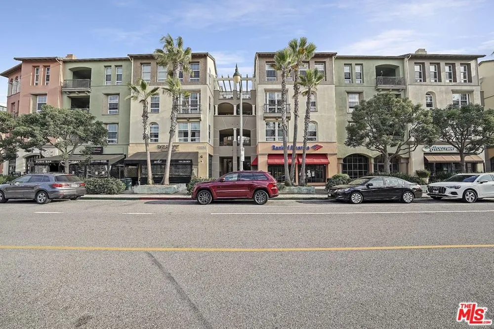 13020 PACIFIC PROMENADE #406 Playa Vista, CA 90094