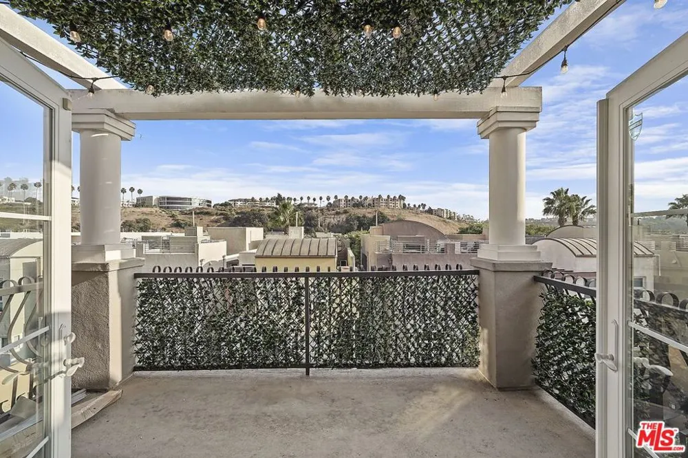 13020 PACIFIC PROMENADE #406 Playa Vista, CA 90094