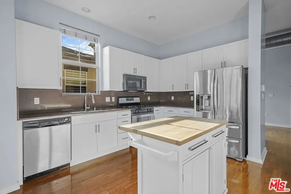 13020 PACIFIC PROMENADE #406 Playa Vista, CA 90094
