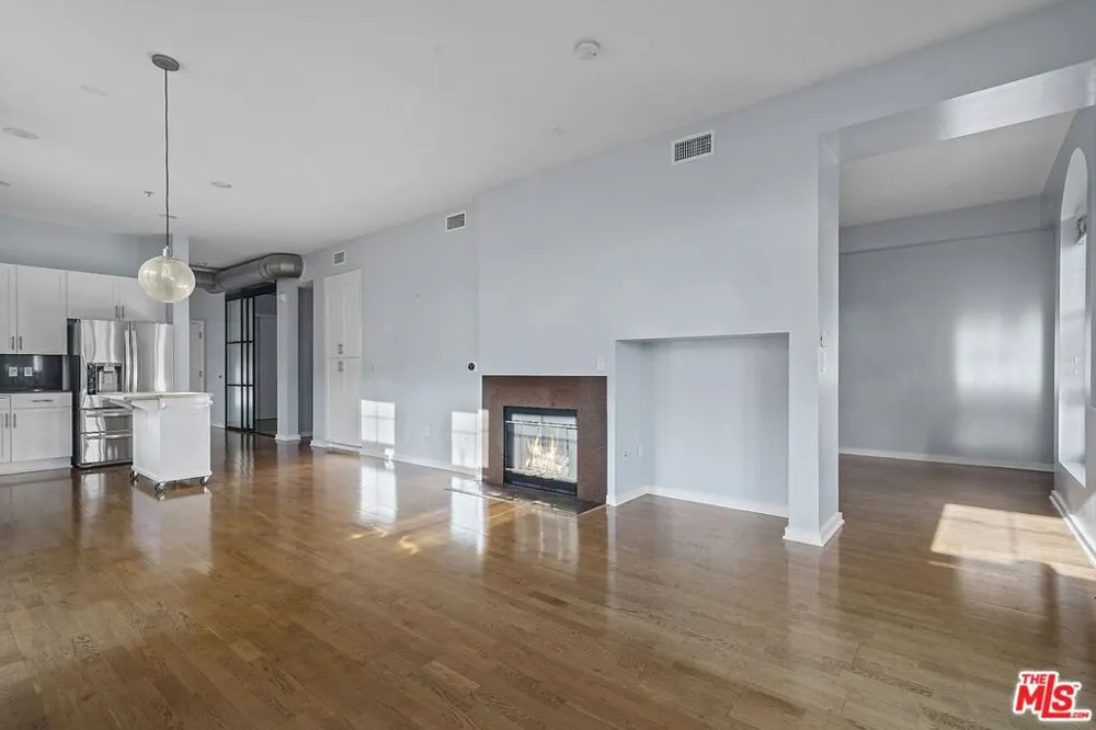 13020 PACIFIC PROMENADE #406 Playa Vista, CA 90094