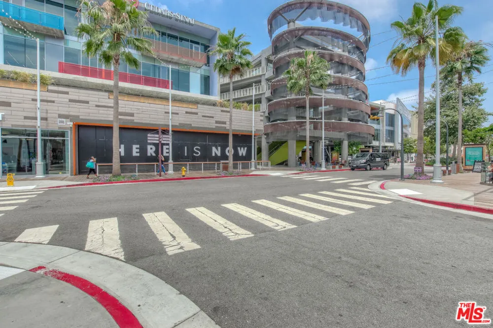 13020 PACIFIC PROMENADE #406 Playa Vista, CA 90094