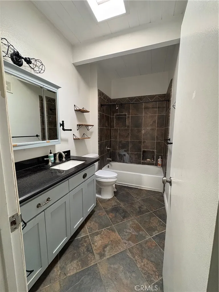12014 Kling #11 Valley Village, CA 91607