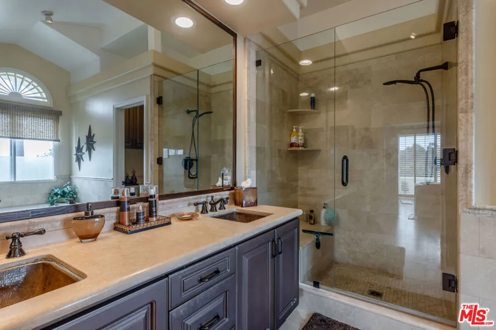 6483 Zuma View Place #106 Malibu, CA 90265