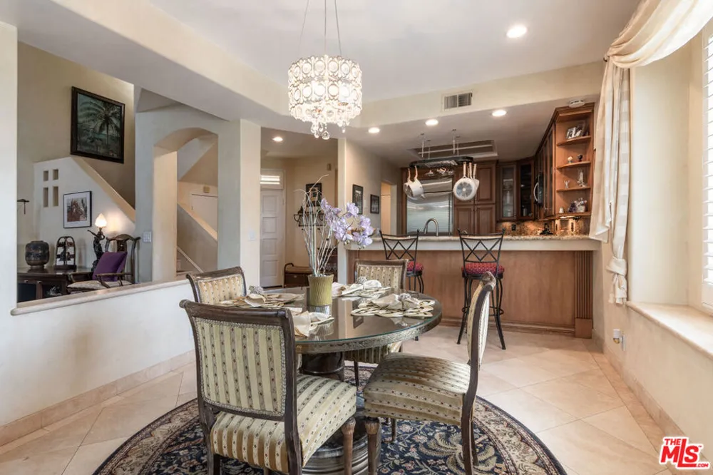 6483 Zuma View Place #106 Malibu, CA 90265
