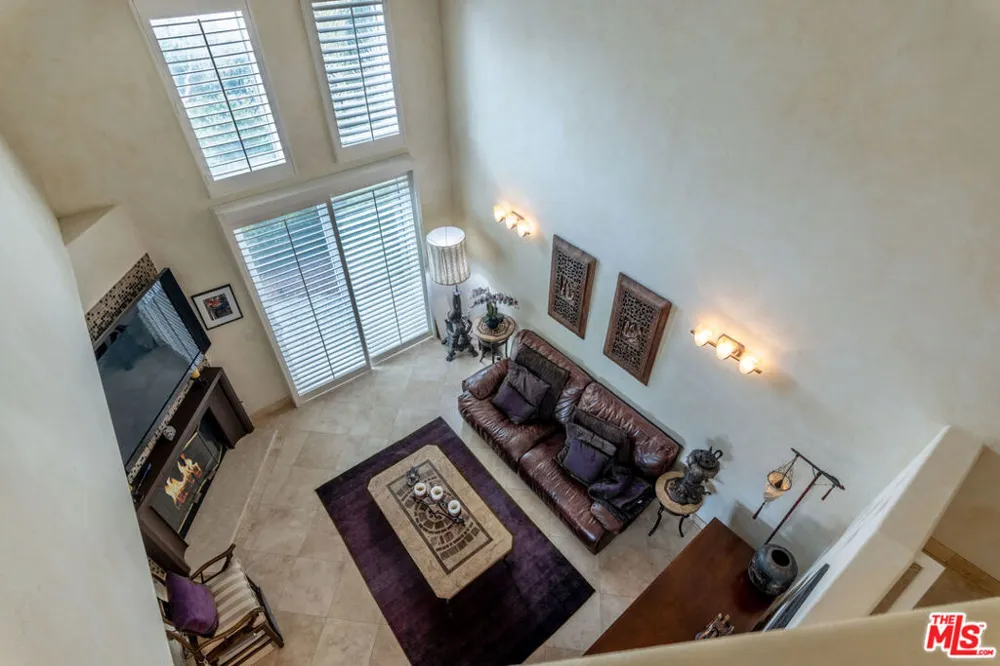 6483 Zuma View Place #106 Malibu, CA 90265