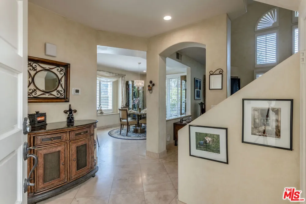 6483 Zuma View Place #106 Malibu, CA 90265