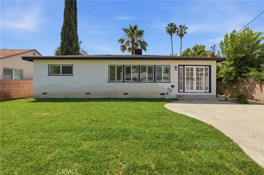 19649 Friar Tarzana, CA 91335