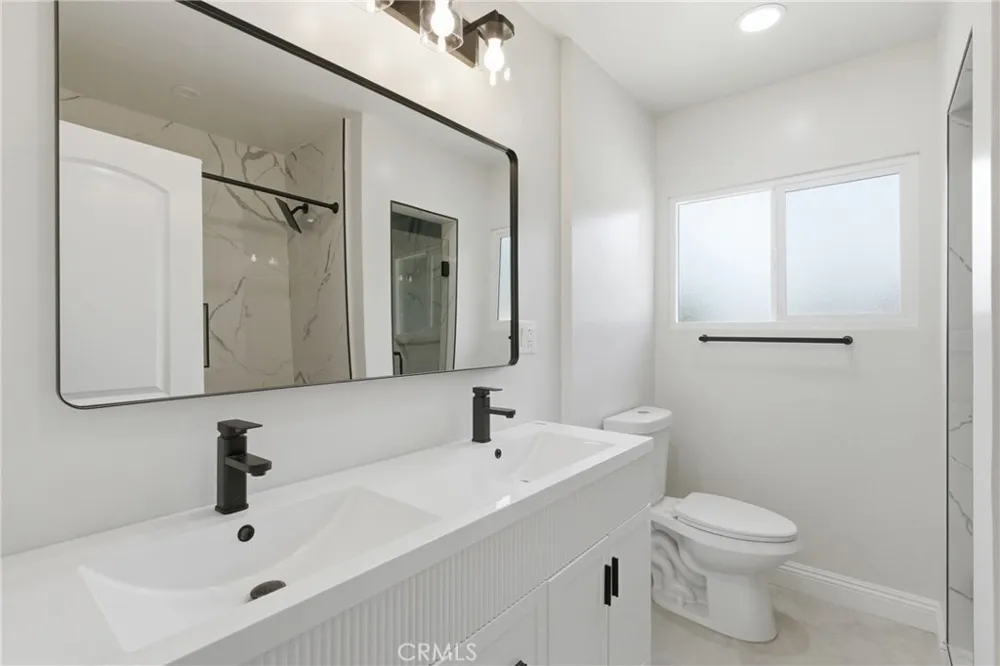 19649 Friar Tarzana, CA 91335