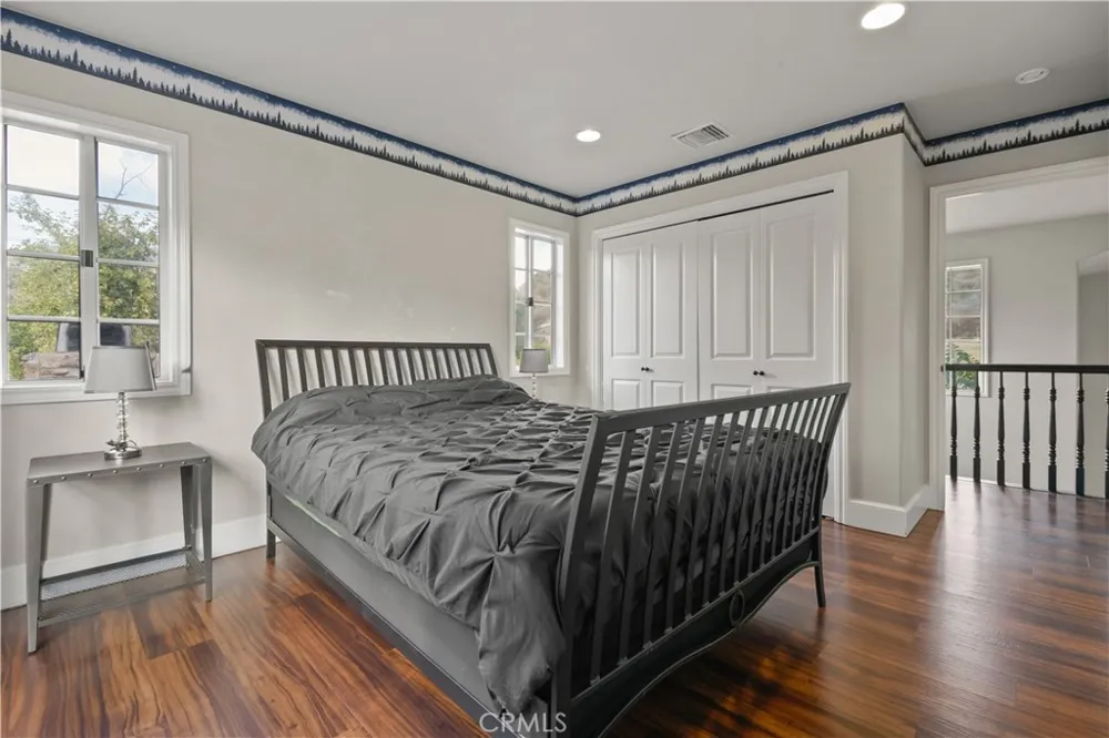 2514 Sierra Creek Agoura Hills, CA 91301