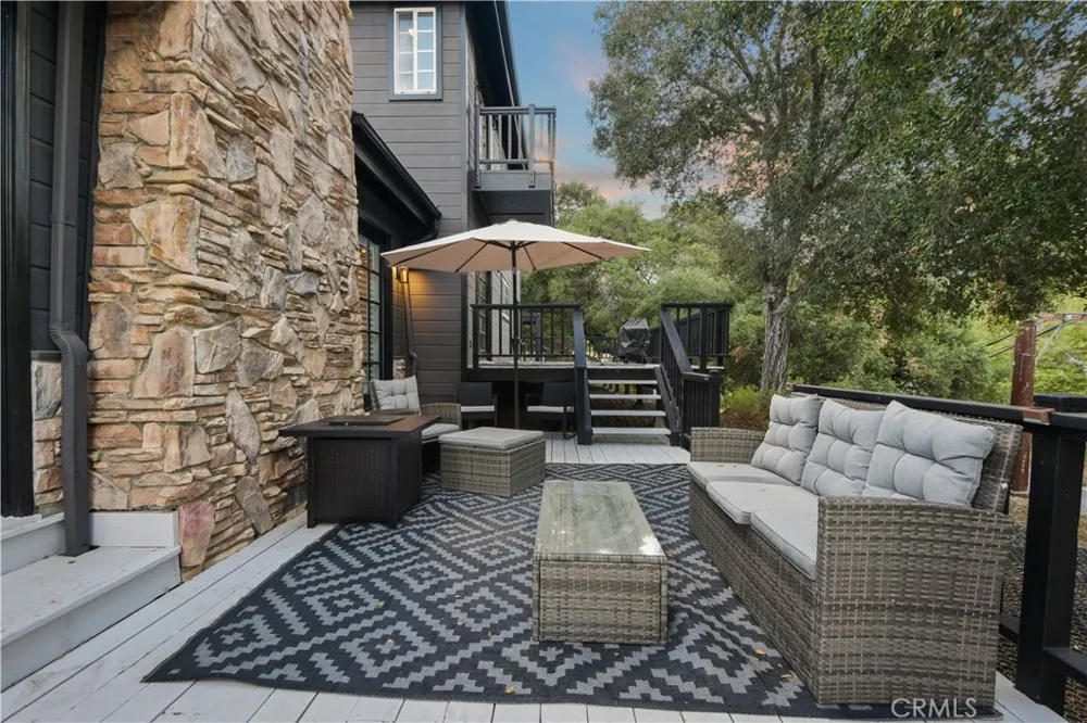 2514 Sierra Creek Agoura Hills, CA 91301