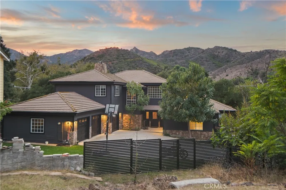 2514 Sierra Creek Agoura Hills, CA 91301