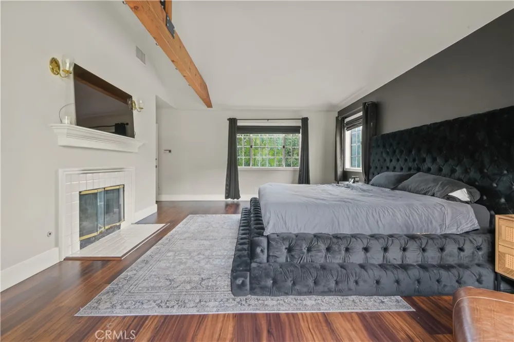 2514 Sierra Creek Agoura Hills, CA 91301