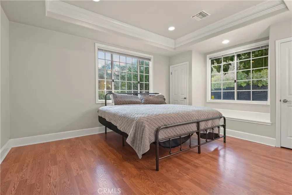 2514 Sierra Creek Agoura Hills, CA 91301