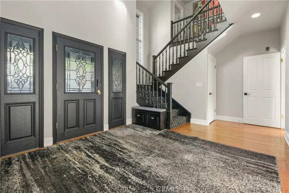 2514 Sierra Creek Agoura Hills, CA 91301