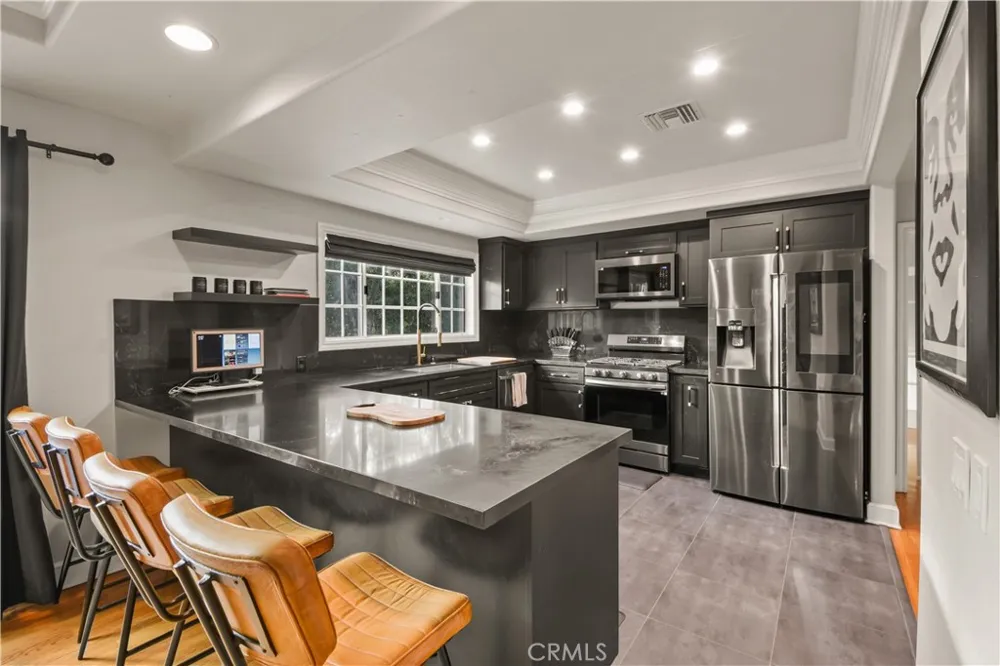 2514 Sierra Creek Agoura Hills, CA 91301