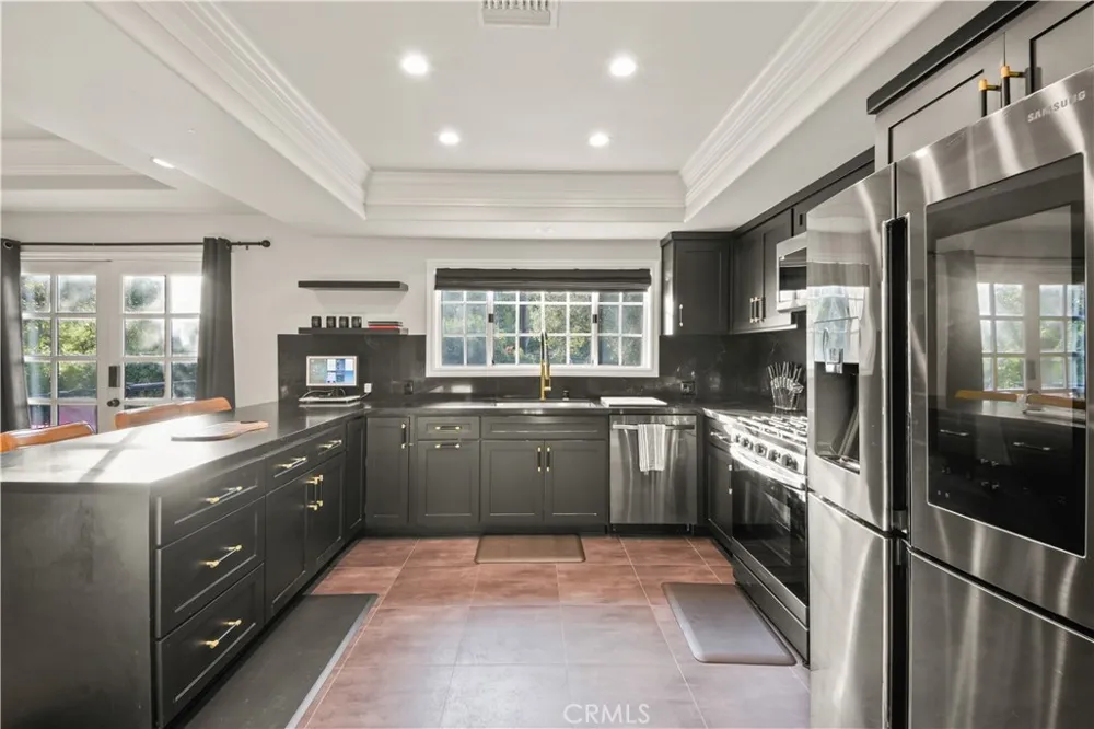 2514 Sierra Creek Agoura Hills, CA 91301