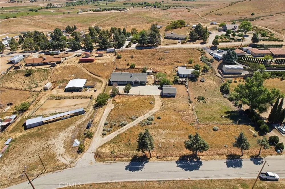 39646 87th W Leona Valley, CA 93551