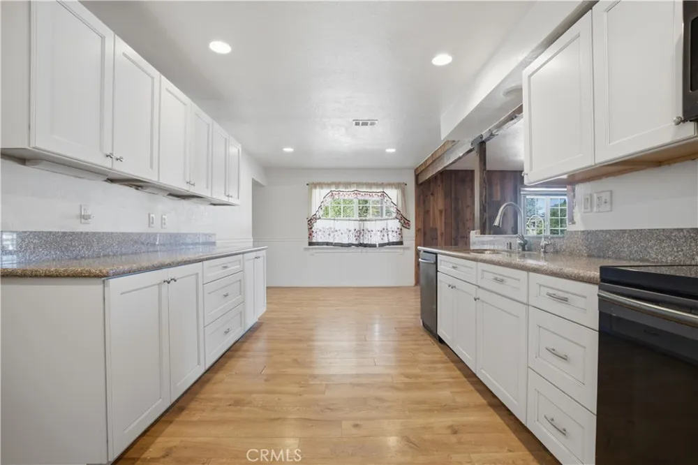 39646 87th W Leona Valley, CA 93551