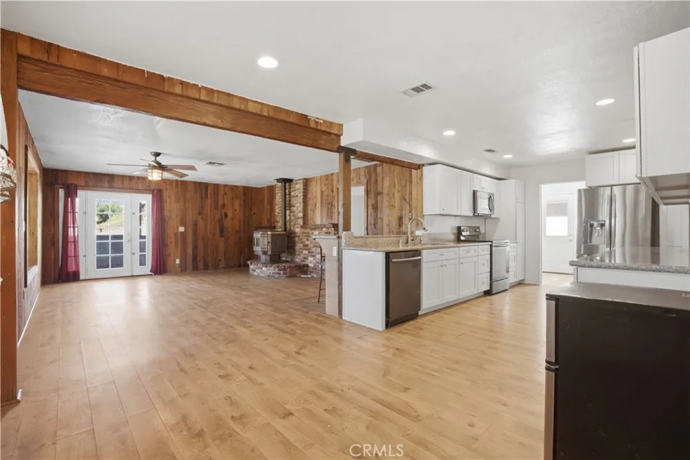 39646 87th W Leona Valley, CA 93551