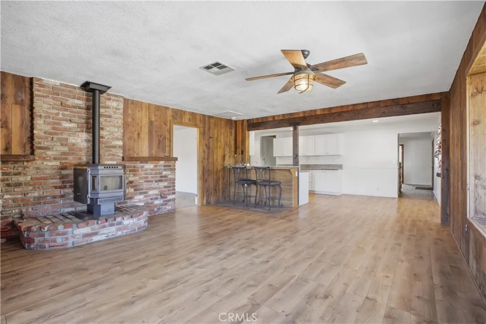 39646 87th W Leona Valley, CA 93551