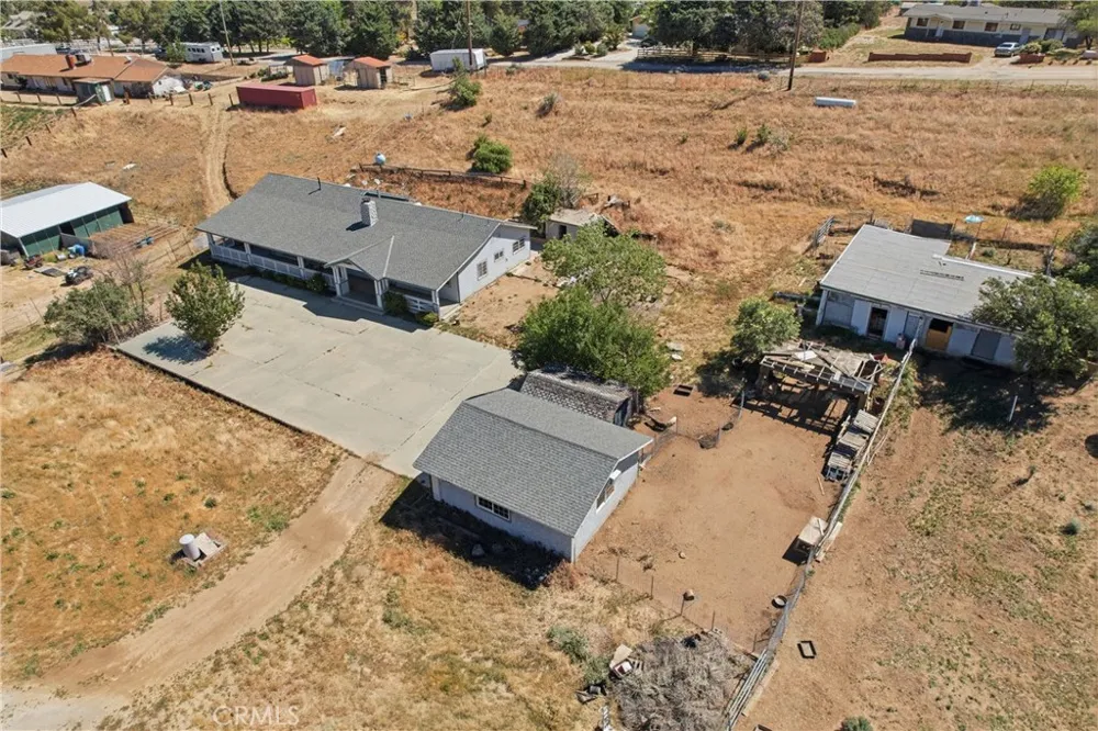 39646 87th W Leona Valley, CA 93551