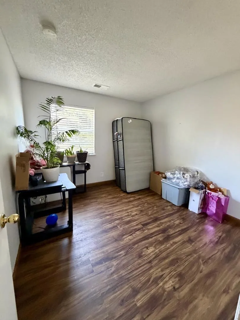 542 Salem Way Stockton, CA 95207